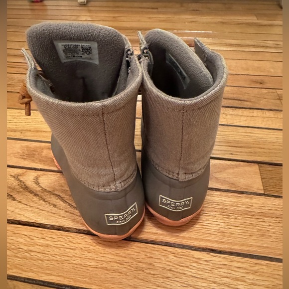 Sperry Saltwater Duck Boots Waterproof Rubber Lace Up Gray and Coral Pink - Picture 4 of 4